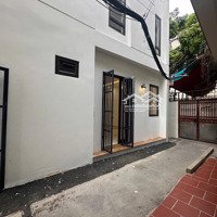 Đường Lángdiện Tích62 M 5 Tầng Mặt Tiền 5.2 Giá Bán 12 Tỷ Đống Đa