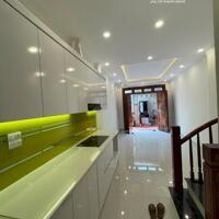 Bán Nhà Phố Tây Sơn 39,25m2 6 Tầng Ô Tô Qua Nhà Giá Chỉ Nhỉnh 7 Tỷ