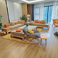Cần Tiền Bán Gấp Căn Hộ 140,5M2 Giá Đầu Tư Nhỉnh 8 Tỷ. 108M2 Nhỉnh 7 Tỷ. 2 Phòng Ngủnhỉnh 6 Tỷ.