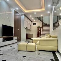 Nhà đẹp Yên Nội 35.6m2- 5 tầng, ngõ nông, ô tô gần phố, giá 4.9 tỷ