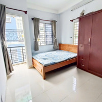 Cho Thuê Nhà Trọ 30M2 Đường Nguyễn Trãi, Quận 1 Có Ban Công Gần Chợ Bến Thành Ngay Đh Ngân Hàng