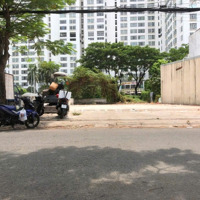 Bán Khuôn Đất Xây Chdv 6 Tầng Ngay Lotte Q7.Diện Tích12.5X24M Giá 115 Triệu/M2