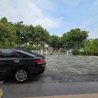 Bán Cặp Biệt Thự Đẹp Nhất Khu Biệt Thự The Oasis Kdc Việt Sing, Thành Phố Thuận An, Bình Dương.