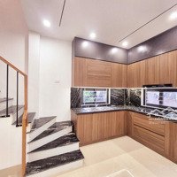 Chủ Thở Dốc , Cần Bán Nhanh Căn Nhà Nội Thất Đẹp Mê, Đảm Bảo Khách Xem Là Thích- Phố Bát Khối.