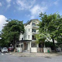 Bán Gấp Biệt Thự Mặt Hồ 7Ha Tại Vinhome Thăng Long