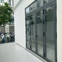 Rẻ Nhất Thị Trường, Shophouse 5 Tầng Hoàn Thiện Giá Bán 16,8 Tỷ Đối Diện Cv 36Ha Vinwonder , Chợ Đêm