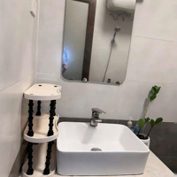 Cần Cho Thuê Căn Hộ Khép Kín Đầy Đủ Đồ, Tiện Ích , Thoáng Sáng Tại Đg- Đặng Thai Mai - Tây Hồ
