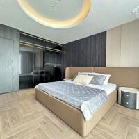 Bán nhà Bồ Đề - Gần cầu Chương Dương. Lô Góc - Thang Máy - Gara Ô tô. Lh 0965858116