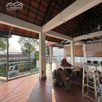 Cho Thuê Mặt Bằng Sân Thượng Kinh Doanh Đẹp Tại Trung Tâm Quận 3