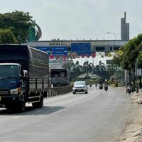 - BÁN ĐẤT VÀ NHÀ CẤP 4 VỊ TRÍ ĐẸP, NGAY TRUNG TÂM THỊ TRẤN CỦ CHI, CÁCH VÒNG XOAY CẦU VƯỢT CỦ CHI 100 MÉT. - Vị trí đất 2 hẻm đi vào đất. 1 hẻm chính QL22 đi vào hẻm 7m. Hẻm 2 TL8 đi vào 4m( đối diện nhà văn hoá thiếu ...