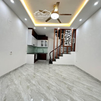 Bán Nhà Lĩnh Nam Nhà Lô Góc Thoáng Sáng Giá Hạt Dẻ Oto Đỗ Cửa Vị Trí Gần Trường Đại Học Mở