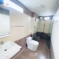 Bán Nhà Ngang Bề Thế Hơn 5M , Lê Quang Định- Bình Thạnh , 3 Phòng Ngủ , Xem Nhà Ngay