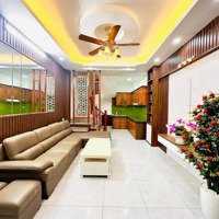 Bán Nhà Văn Trương Vị Trí Cực Gần Ôtô Nhà Lô Góc Thoáng Sáng Vị Trí Gần Hồ Văn Trương Gần Phố Tôn Đ