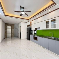 Bán Nhà Mới Đẹp Thang Máy - Lô Góc - Gần Phố Trần Cung , Phạm Văn Đồng : Diện Tích: 41M X6T Giá Bán 7.9 Tỷ
