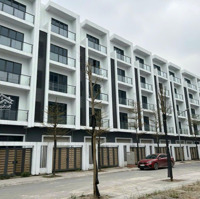 Lièn Kề Phú Diễn Mặt Đường Hoàng Quốc Việt Kéo Dài Giá Bán 25 Tỷ Liên Hệ: 0966117833