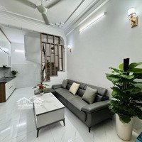 Bán Nhà Riêng Tại Nguyễn Đức Cảnh 27M , 5.85 Tỷ, Gần Phố, Khu Vực Cực Sầm Uất.
