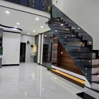NHÀ MỚI CÓ SÂN ĐẬU Ô TÔ GẦN ĐƯỜNG PHÓ CƠ ĐIỀU PHƯỜNG 3, TP VĨNH LONG