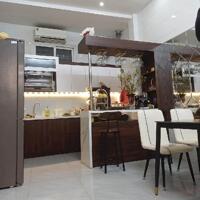 Bán nhà Chính Kinh gần phố kinh doanh dân xây nhà đẹp 5 tầng 2 thoáng nội thất xịn 60m giá 10.5 tỷ .