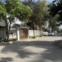 Cần Cho Thuê Toà Vp Khu Đấu Giá Tứ Hiệp- Thanh Trídiện Tích250M*7 Tầng Thang Máy Vị Trí Đẹp.
