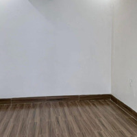 Cho Thuê Nhà 2Mt 3 Tầng Gần Đường Đống Đa ! Giá Thuê: 20 Triệu/ Tháng.
Diện Tích: Ngang 6,