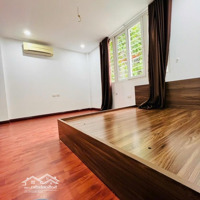Bán Nhà Dân Xây Lạc Long Quân, 43M2, Quanh 8 Tỷ