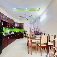 Chú Lâm Bán Gấp Nhà Đang Cho Thuê 14 Triệu/Th Hẻm Hòa Hưng, P13, Quận 10,Diện Tích50M2, Giá Bán 3Tỷ190, Sổ Riêng