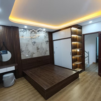 Bán Nhà Phố Đông Thiên - Vĩnh Hưng Hoàng Mai : 40M - 5 Tầng - Lô Góc Thoáng Sáng - Chỉ Hơn 6 Tỷ