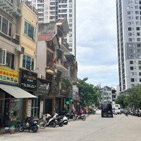 Chỉ Dành Cho Nhà Đầu Tư Sở Hữu Căn Nhà Cạnh Chợ Cầu Diễn - Mặt Phố Kinh Doanh - Ô Tô Đỗ