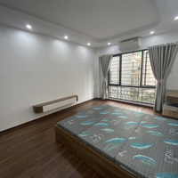 Chính Chủ B.án Gấp Nhà Phố Nguyễn Văn Cừ