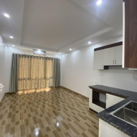 Chính Chủ B.án Gấp Nhà Phố Nguyễn Văn Cừ