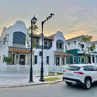 Biệt Thự Nằm Trong Dãy Hồ Bơi, Clubhouse Khu 3 - Florida1 Giá: 5.3 Tỷ Bao Thuế Phí Liên Hệ: 0966765282