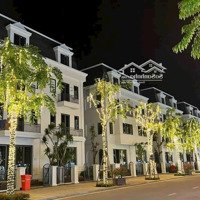 Chính Chủ Bán Gấp Căn Bt 170 M2 Mặt Đường Lớn 13,5 M . Liên Hệ: 0942.899.799
