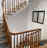 Gấp! Nhà Mình Cho Thuê Gấp Nhà Lô Góc, Mới, Nam Trung Yên; Vp, Nhà Hàng, Kinh Doanh 96M2* 5T- 29 Tr