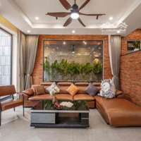 Villa Hồ Bơi Sát Biển Mỹ Khê, Gần Phố Tây An Thượng, Doanh Thu 120 Triệu/ Tháng