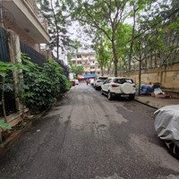 Bán Đất Tặng Nhà 4 Tầng Giảng Võ, 131M2, Mặt Tiền 11M, Ngõ 6M, Ô Tô Tránh, Dừng Đỗ