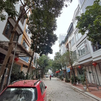 Bán Nhà 5 Tầng - Khu Dv Man Bồi, Ngay Ngã Ba Ba La -Diện Tích50M, Gần Đh Đại Nam. Giá Bán 11,3 Tỷ