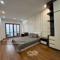 Đầu 10 Tỷ 45M - 5 Tầng Thang Máy - Lô Góc - 2 Thoáng Vĩnh Viễn Vài Bước Chân Ra Phố Kim Mã