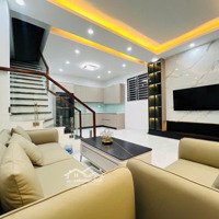 Nhà Đẹp Lô Góc 3 Mặt Thoáng Sân Cổng Riêng Trung Tâm Đống Đa Ngõ Thông An Ninh Tuyệt Đối
