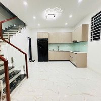 Nhà Đẹp Lô Góc 3 Mặt Thoáng Sân Cổng Riêng Trung Tâm Đống Đa Ngõ Thông An Ninh Tuyệt Đối