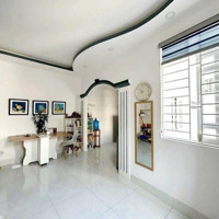 Bán Nhà 2 Tầng Gần Biển Hòn Chồng - Nha Trang Giá Chỉ 2.6Tỷ