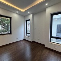 Bán Nhà Đường Láng Đống Đa 62M 5T Ngõ Oto Qua Nhà Full Nội Thật Vị Trí Siêu Đẹp Các Phố Vai Bước
