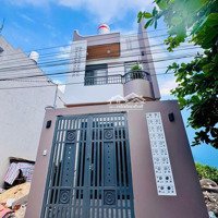 Nhà 1 Lầu Hẻm Xe Hơi 6M Khu Vip Gần Ngã Tư Ga. Diện Tích: . 4M X 15M . Full Nội Thất Cao Cấp. 3 Phòng Ngủ