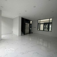 Cho Thuê - Nhà Phố 5,5 Tầng - Hoàn Thiện - Giá Tốt Nhất: 20 Triệu/Tháng - Vinhomes Grand Park