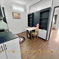 Căn Hộ 1 Phòng Ngủbancony Ngay Công Viên Lê Văn Tám_Trường Đh Kinh Tế Isb Q1