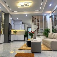 Bán Nhà Triều Khúc Ngõ Thông 30M2*5T,Mặt Tiền4.6M, Cách Oto Đỗ 50M, Sổ Đỏ Full Nội Thất