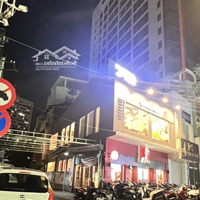 Lê Văn Sỹ - Mặt Tiền - Q.3 Giáp Q.1.
Hạ 65 Tỷ -Mặt Tiềngóc -5 Tầng - Ngang 8M 2 Mặt Tiền,Diện Tích200
