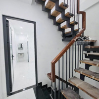 Bán Nhà Hẻm 285 Cách Mạng Tháng 8 Quận 10 44M2 3 Tầng - Ô Tô Đỗ Gần - Chỉ 7 Tỷ 2