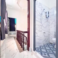 Nhà trệt 2 lầu gần trường Đại Học Cần Thơ