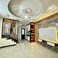 Bán Nhà Ngõ 179 Vĩnh Hưng - Ô Tô Đỗ Cổng, Nhà Mới, Tiện Ích Bạt Ngàn, Hơn 6 Tỷ