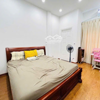 Bán Nhà Mặt Phố Vũ Hữu, 31,45 Tỷ, 111,5M2, View Đẹp, Kinh Doanh Siêu Đỉnh.